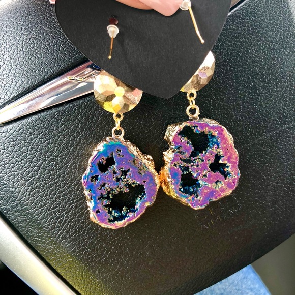Geode Dangle Earrings with Purple Crystal - Picture 2 of 3